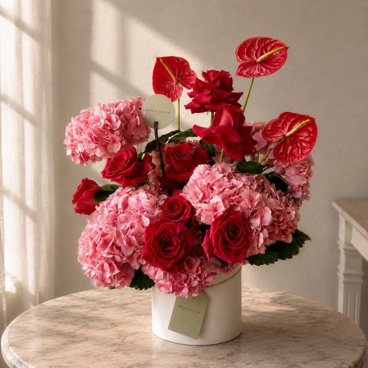 Pour Elle pink hydrangea and red rose flower vase Bahrain - Bourgéon