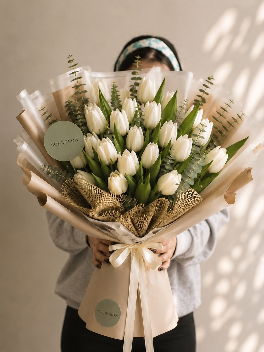Tulipe white tulip bouquet Bahrain - Bourgéon luxury flower delivery