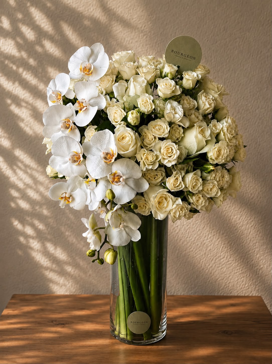 Étoile white orchid flower vase Bahrain - Bourgéon luxury flower shop