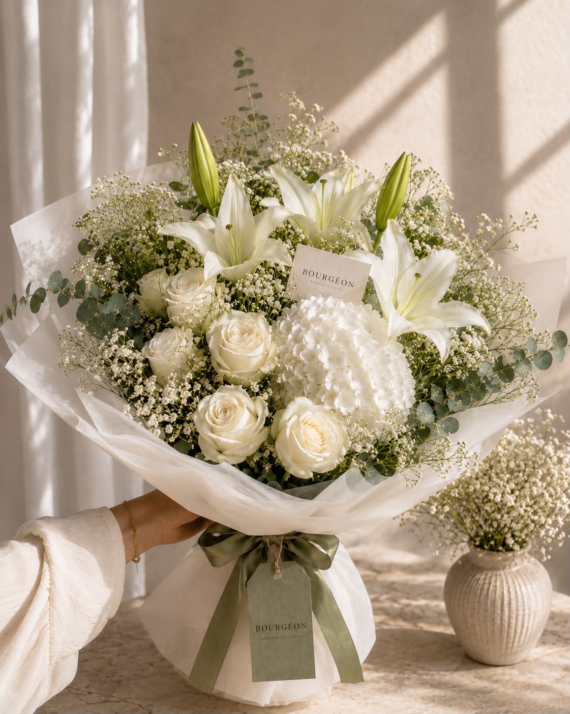 Pureté all white flower bouquet lilies roses hydrangea Bahrain - Bourgéon