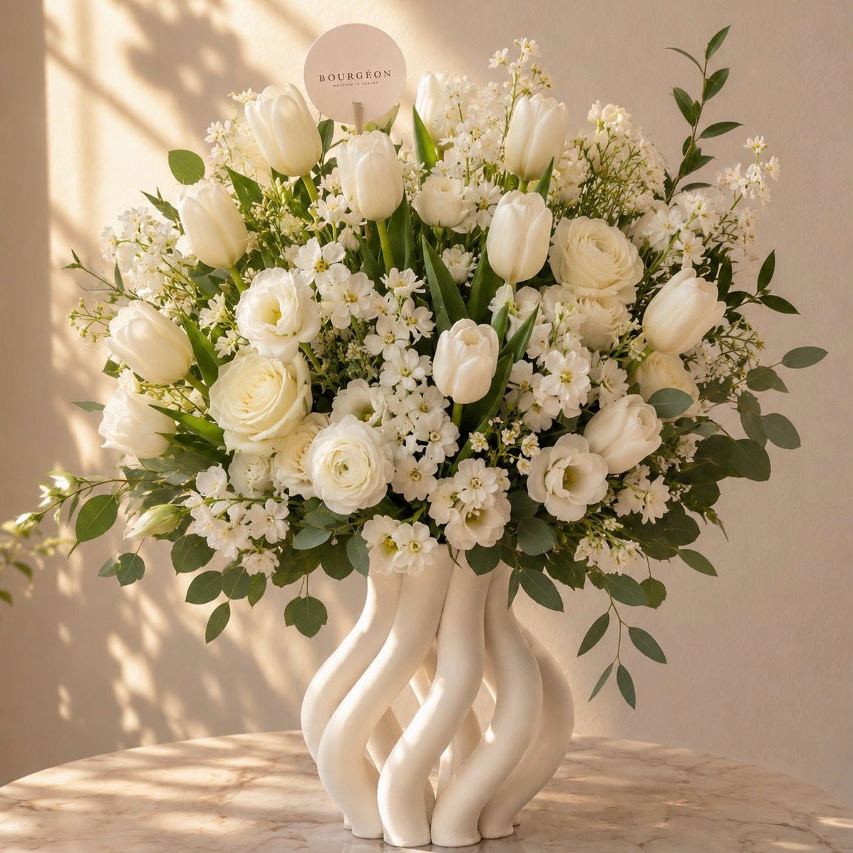 Blanche all white flower vase tulips ranunculus lisianthus Bahrain - Bourgéon